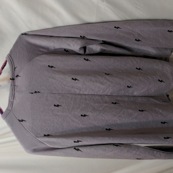 NWT Theo and Spence lavender mini thunder bolt shirt size small - Picture 5 of 7